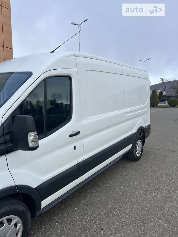 Грузовой фургон Ford Transit 2018 в Виноградове