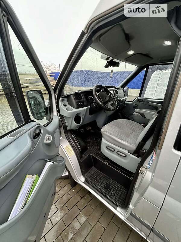 Микроавтобус Ford Transit 2011 в Николаеве