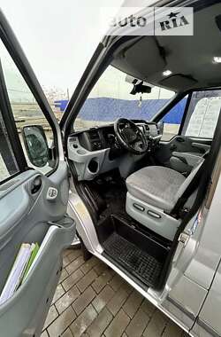 Микроавтобус Ford Transit 2011 в 