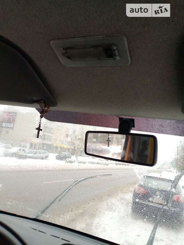 Эвакуатор Ford Transit 2003 в Чернигове фото 3 Эвакуатор Ford Transit 2003 в Чернигове