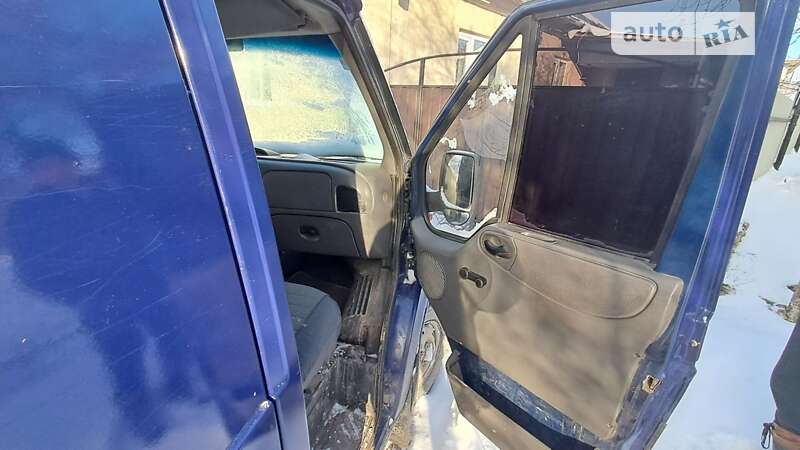Вантажний фургон Ford Transit 2004 в Тернополі