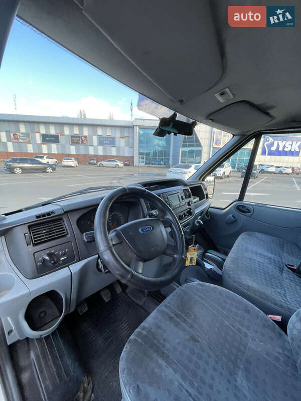 Вантажний фургон Ford Transit 2007 в Одесі