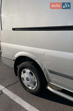 Грузовой фургон Ford Transit 2007 в 