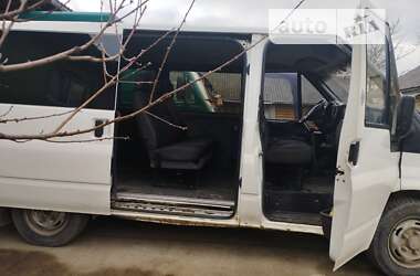 Грузопассажирский фургон Ford Transit 2005 в Вижнице