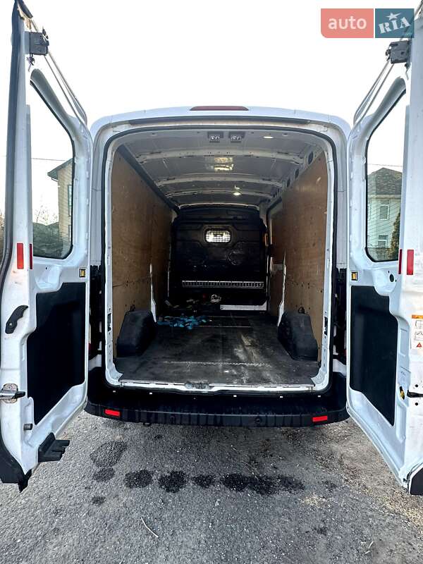 Грузовой фургон Ford Transit 2017 в Киеве