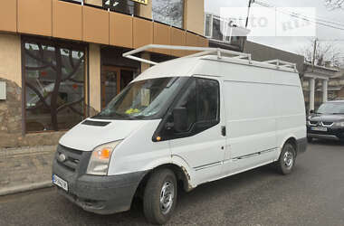 Грузовой фургон Ford Transit 2006 в Измаиле