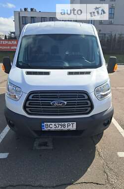 Вантажний фургон Ford Transit 2016 в Львові