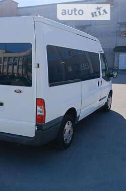 Микроавтобус Ford Transit 2010 в Новояворовске