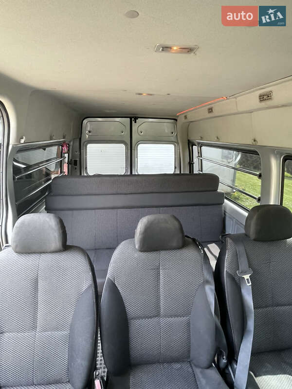 Микроавтобус Ford Transit 2013 в Воловце
