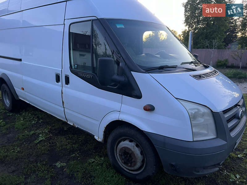 Грузовой фургон Ford Transit 2011 в Броварах