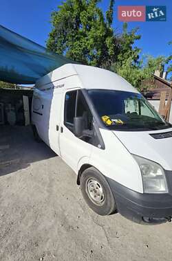 Грузовой фургон Ford Transit 2011 в 