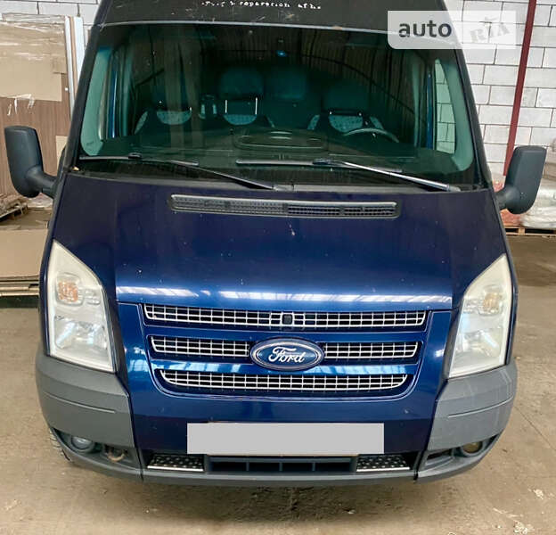 Грузовой фургон Ford Transit 2011 в Киеве