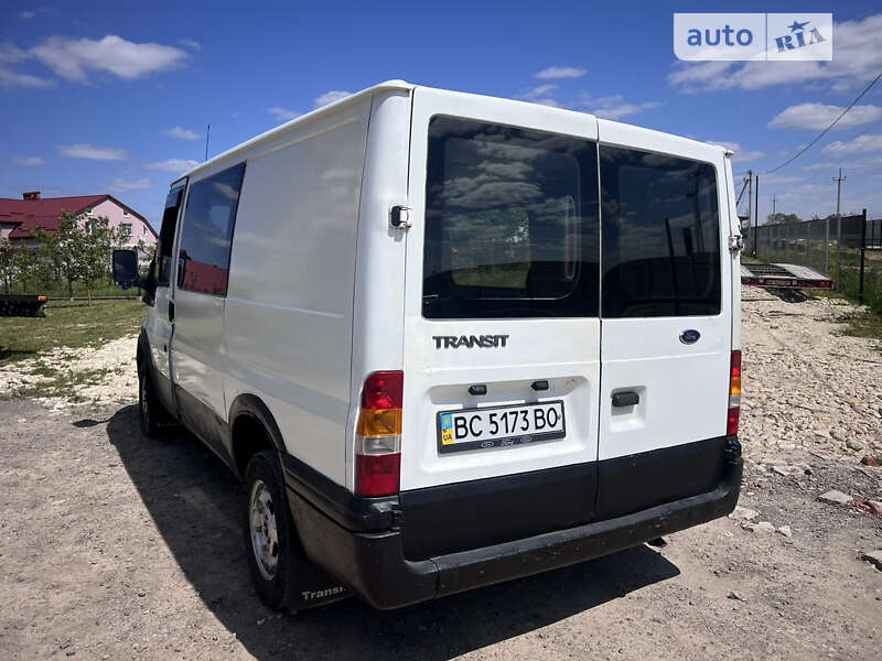 Грузопассажирский фургон Ford Transit 2002 в Львове