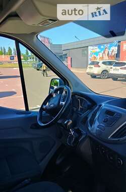 Вантажний фургон Ford Transit 2016 в Києві