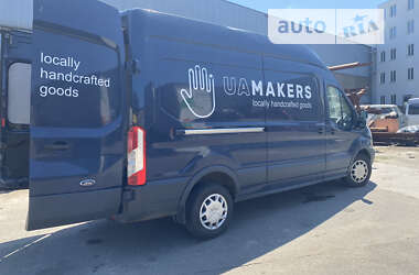 Грузовой фургон Ford Transit 2019 в 