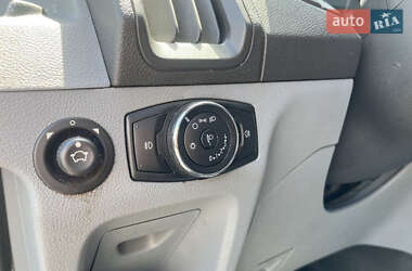 Грузовой фургон Ford Transit 2019 в 