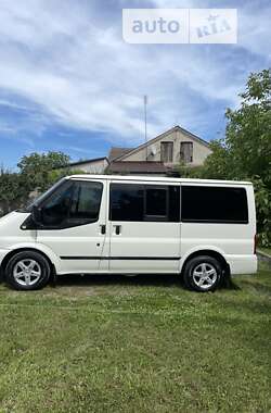 Автобус Ford Transit 2012 в 