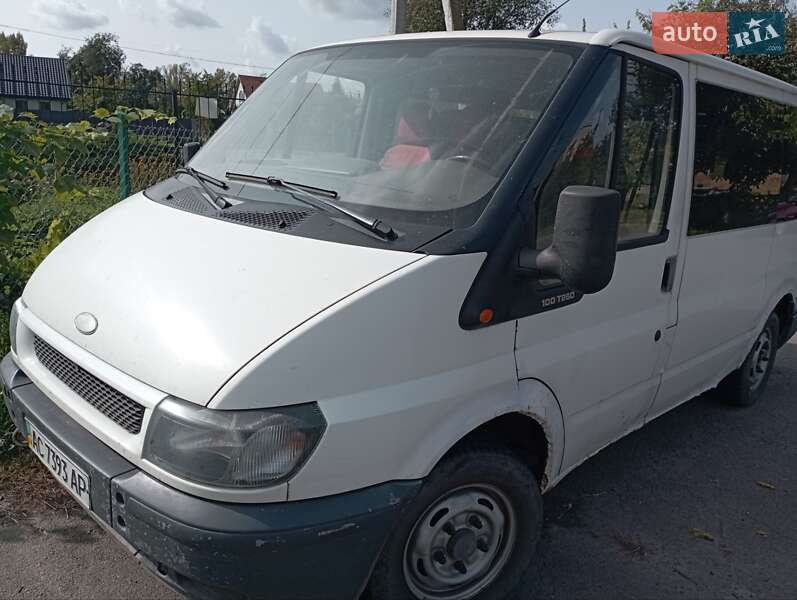 Грузопассажирский фургон Ford Transit 2004 в Нововолынске
