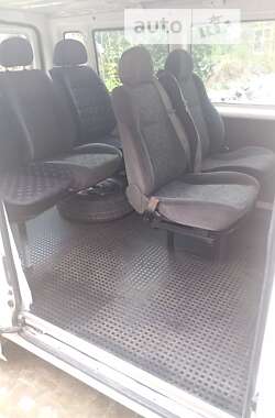 Автобус Ford Transit 2004 в Радехове