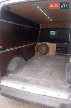 Грузовой фургон Ford Transit 2012 в 