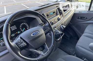 Вантажний фургон Ford Transit 2019 в Ірпені