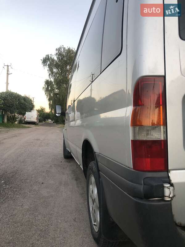 Мікроавтобус Ford Transit 2002 в Олександрії фото 20 Мікроавтобус Ford Transit 2002 в Олександрії
