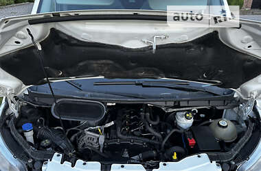 Грузовой фургон Ford Transit 2015 в 