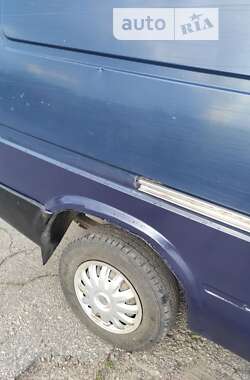 Грузовой фургон Ford Transit 1996 в 