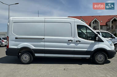 Вантажний фургон Ford Transit 2017 в 