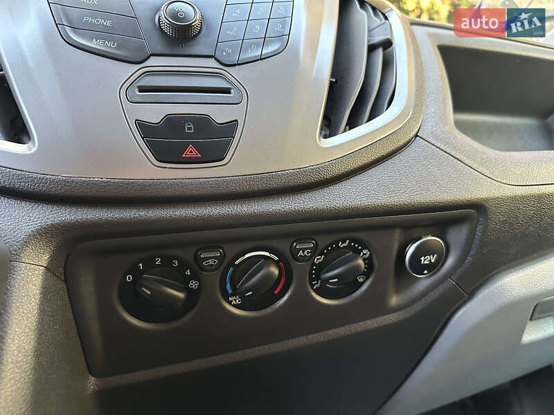 Грузовой фургон Ford Transit 2017 в Мерефа