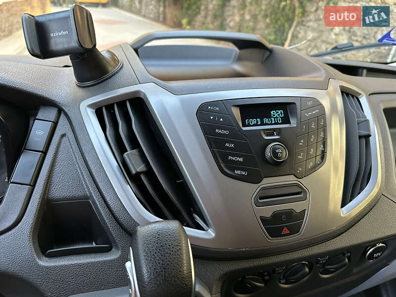 Грузовой фургон Ford Transit 2017 в Мерефа