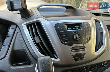 Вантажний фургон Ford Transit 2017 в 