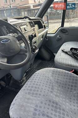 Вантажний фургон Ford Transit 2010 в 