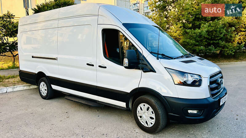 Ford Transit 2022