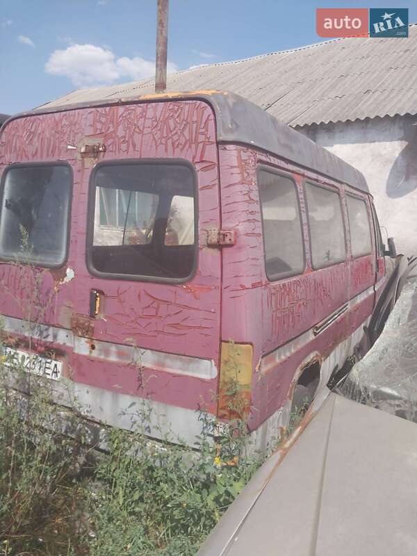 Мікроавтобус Ford Transit 1990 в Дніпрі