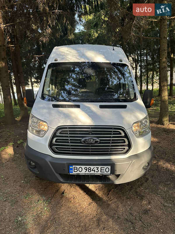 Вантажний фургон Ford Transit 2017 в Тернополі