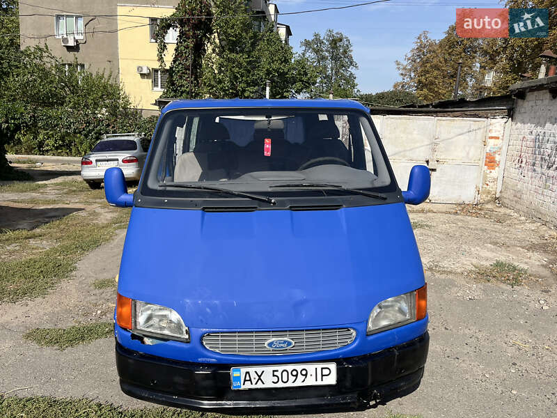 Микроавтобус Ford Transit 1999 в 