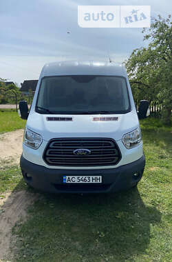 Вантажний фургон Ford Transit 2017 в Обухові