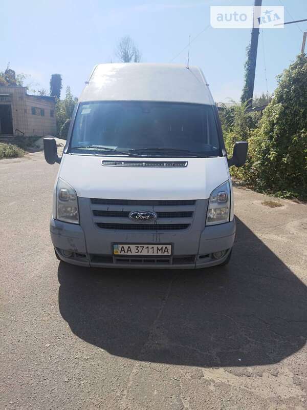 Грузовой фургон Ford Transit 2010 в Киеве фото 3 Грузовой фургон Ford Transit 2010 в Киеве