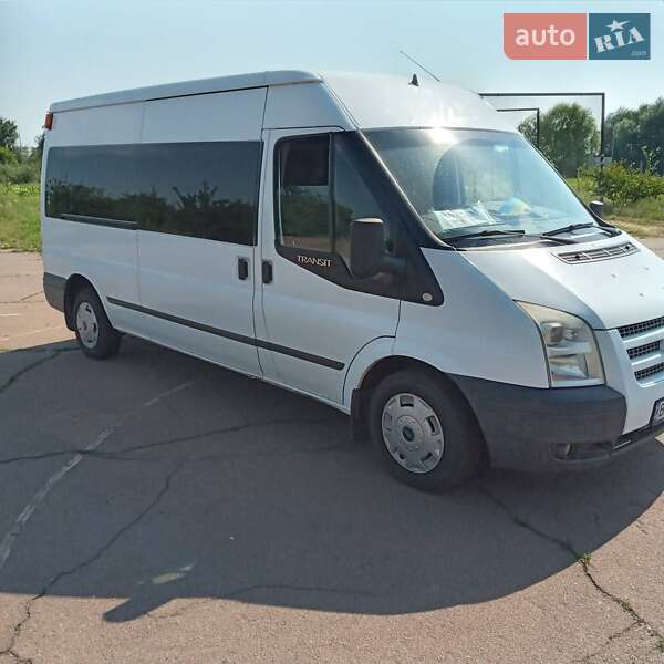 Микроавтобус Ford Transit 2013 в Бахмаче