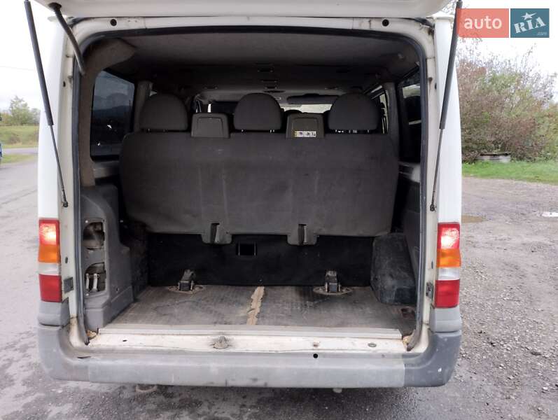 Микроавтобус Ford Transit 2006 в Старом Самборе