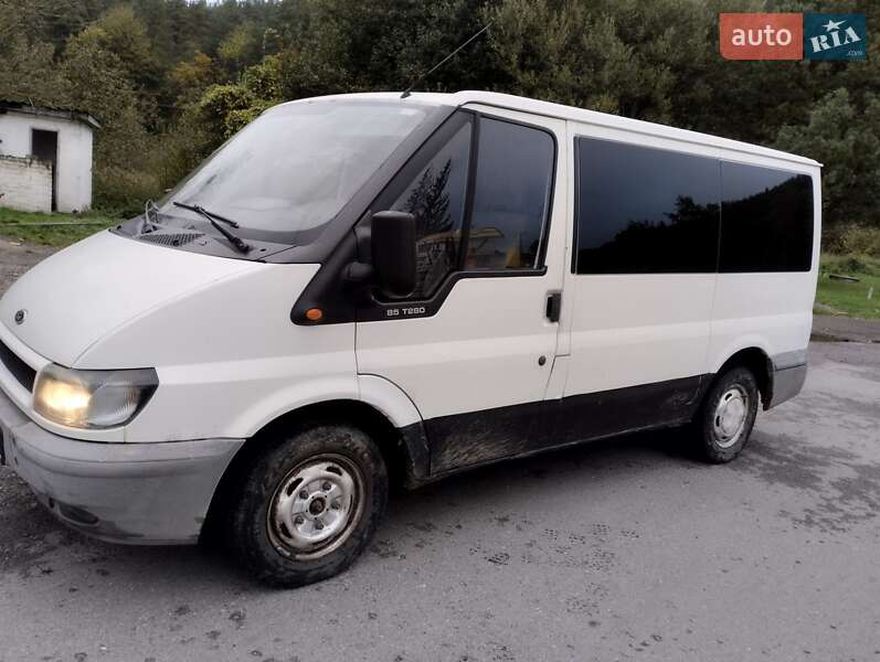 Микроавтобус Ford Transit 2006 в Старом Самборе