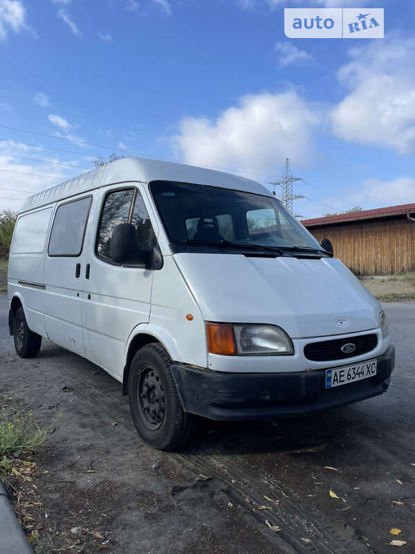 Грузопассажирский фургон Ford Transit 1994 в 