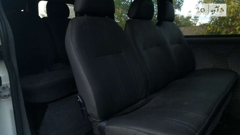 Вантажопасажирський фургон Ford Transit 2005 в Вижниці фото 5 Вантажопасажирський фургон Ford Transit 2005 в Вижниці
