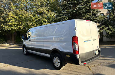 Вантажний фургон Ford Transit 2022 в 