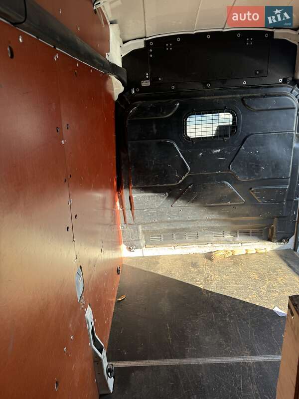 Грузовой фургон Ford Transit 2016 в Киеве