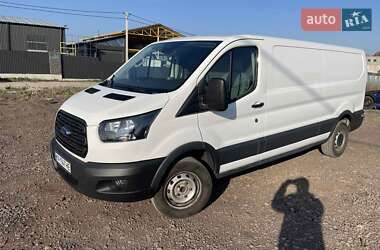 Грузовой фургон Ford Transit 2017 в 