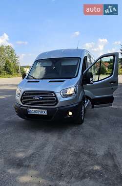 Вантажний фургон Ford Transit 2016 в Самборі