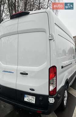 Грузовой фургон Ford Transit 2022 в 