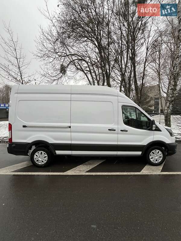 Вантажний фургон Ford Transit 2022 в Львові